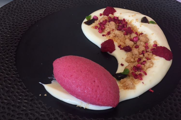 Creamy cheesecake with cherry sorbet. di Mare Nostrum