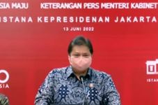 Booster Shot Mandatory for Attending Events, Travel: Indonesian Senior Minister