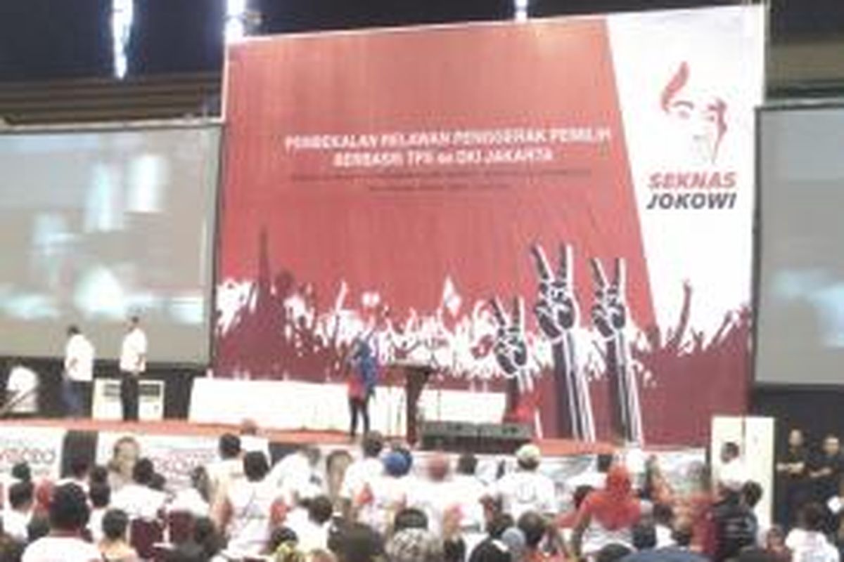 Suasana acara pembekalan relawan penggerak pemilih berbasis TPS se DKI Jakarta, di Istora Senayan, Jakarta Pusat, Sabtu (7/6/2014)