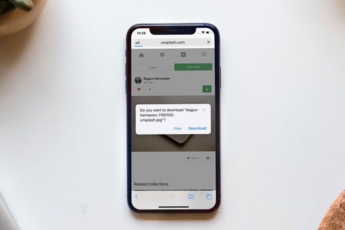 Browser Safari di iOS 13 dilengkapi download manager.