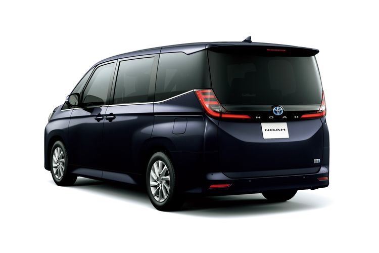 Toyota Noah 2022