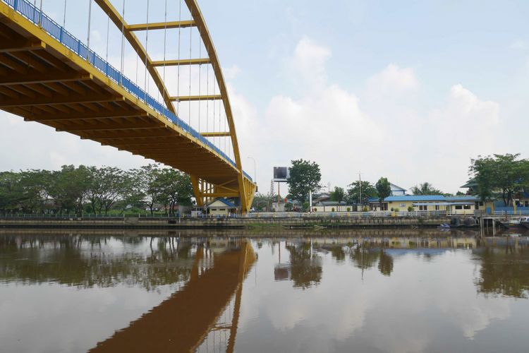 Jembatan Siak di Kampung Bandar, Kecamatan Senapelan, Kota Pekanbaru, Riau, Jumat (9/3/2018). 