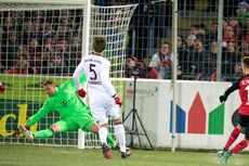 Neuer Absen pada Dua Laga Bayern Setelah Operasi Kecil