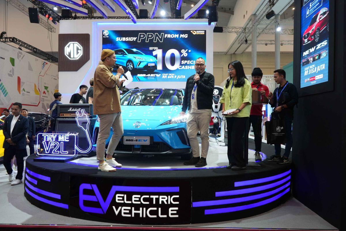 MG Motor Indonesia memberikan subsidi PPN hingga 10 persen bagi pengunjung GIIAS 2023 yang memesan MG4 EV.