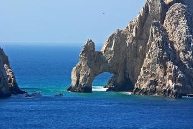 Pemandangan di teluk Cabo San Lucas, Meksiko