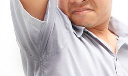 Kerap Memiliki Bau Badan Lebih dari Wanita,  Kini Pria Bisa Mencegahnya dengan Deorex For Men
