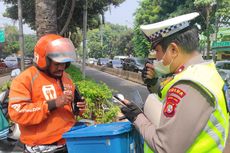 Kena Tilang, Penerobos Jalur Transjakarta di Jaksel Malah Curhat Kesulitan Bikin SIM