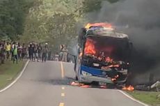 Bus Antarnegara Rute Kupang-Dili Timor Leste Terbakar