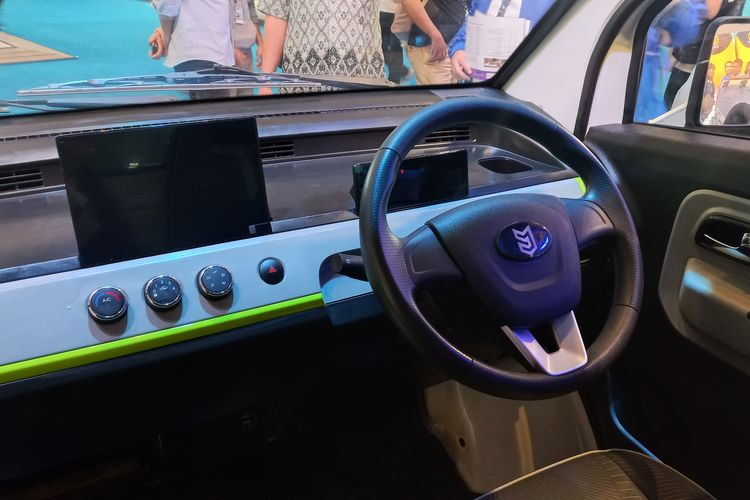 Mobil listrik buatan MAB, SF T01