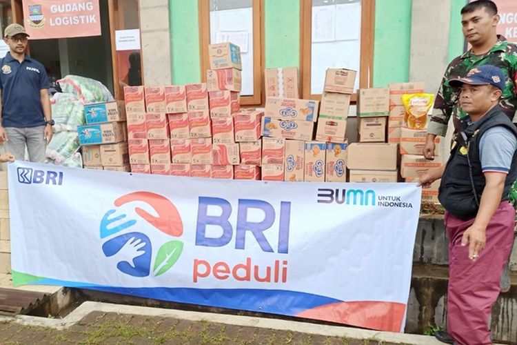 PT Bank Rakyat Indonesia (Persero) Tbk (BRI) menyalurkan bantuan bagi warga terdampak banjir dan tanah longsor melalui program corporate social responsibility (CSR) BRI Peduli.