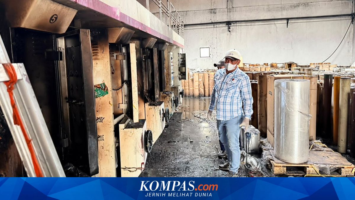 Kebakaran Pabrik Tas di Sidoarjo, Diduga Akibat Korsleting Mesin, Kerugian Rp 800 Juta