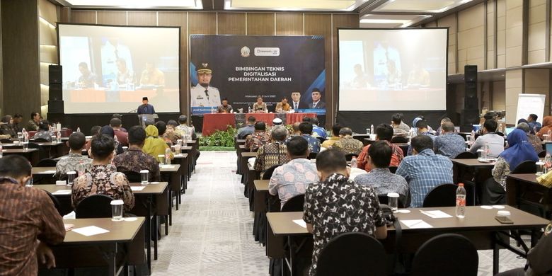 Dinas Komunikasi, Informatika, Statistik, dan Persandian (Diskominfo-SP) Provinsi Sulawesi Selatan (Sulsel) melalui Bidang Aplikasi dan Informatika (Aptika) menggelar Bimbingan Teknis (Bimtek) Digitalisasi Pemerintahan Daerah di Hotel Novotel, Makassar, Kamis (8/6/2023).

