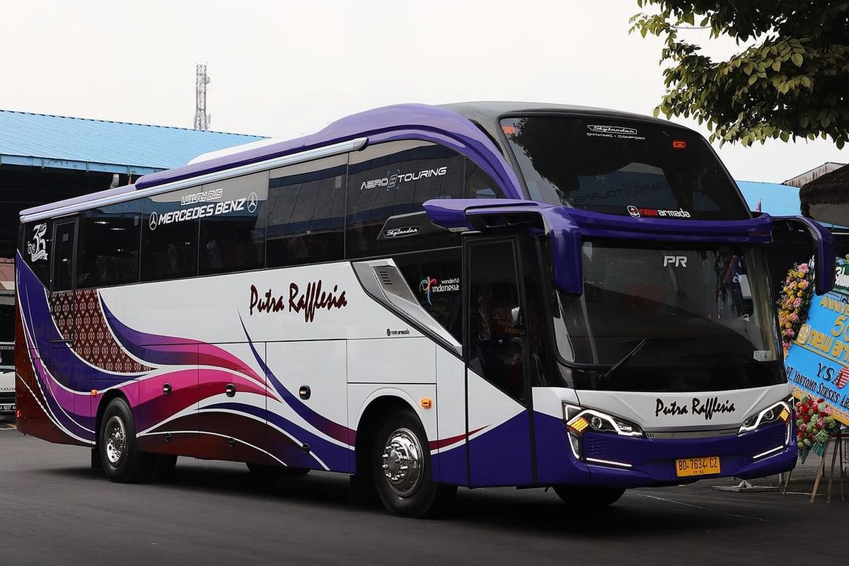 Bus baru PO Rafflesia