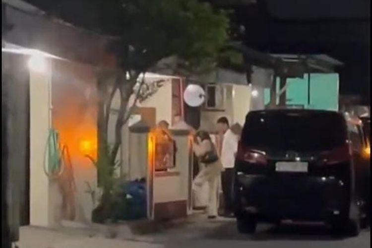 Viral Video Kedatangan Menkeu Purbaya ke Pengobatan Alternatif di Gonilan Sukoharjo, Warga: Datang Malam Hari