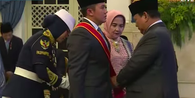 Seskab Teddy Dianugerahi Bintang Mahaputera Utama oleh Prabowo, Berjasa di Bidang Apa?