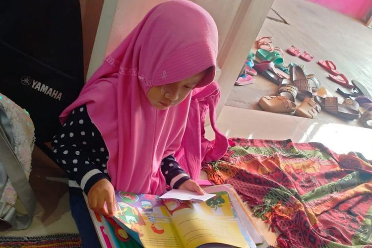 Cerita Pasutri di Gresik Jadikan Rumah sebagai Ruang Belajar Masyarakat