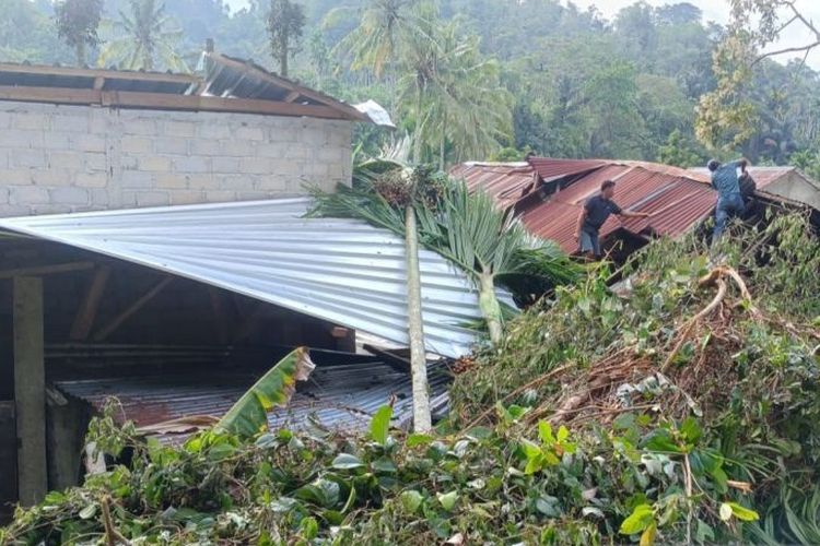 34 Rumah Terdampak Banjir di OKU Selatan: 1 Hilang Terbawa Arus, 2 Tertimbun Longsor