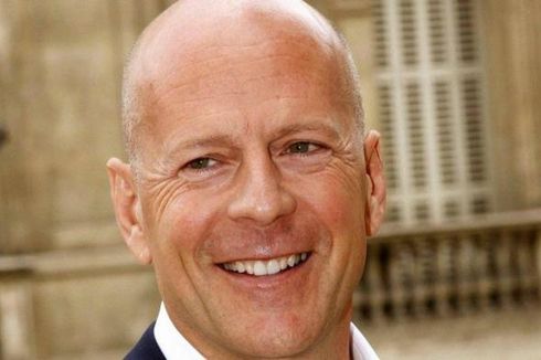 Bruce Willis Terpisah dengan Istri Saat Karantina Covid-19, Ini Alasannya