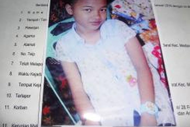 Ervina Febriana (14) siswi kelas II SMP Negeri 8 Medan di jemput seorang perempuan yang mengaku teman sekolahnya lalu menghilang sejak 10 Januari 2016 lalu.