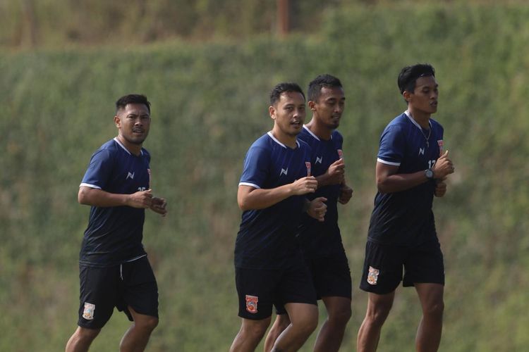 Menje;lang putaran kedua Liga 1 2019, seluruh pemain Borneo FC mengikuti TC di Kota Batu, Jawa Timur, mulai hari Sabtu (07-11/09/2019).