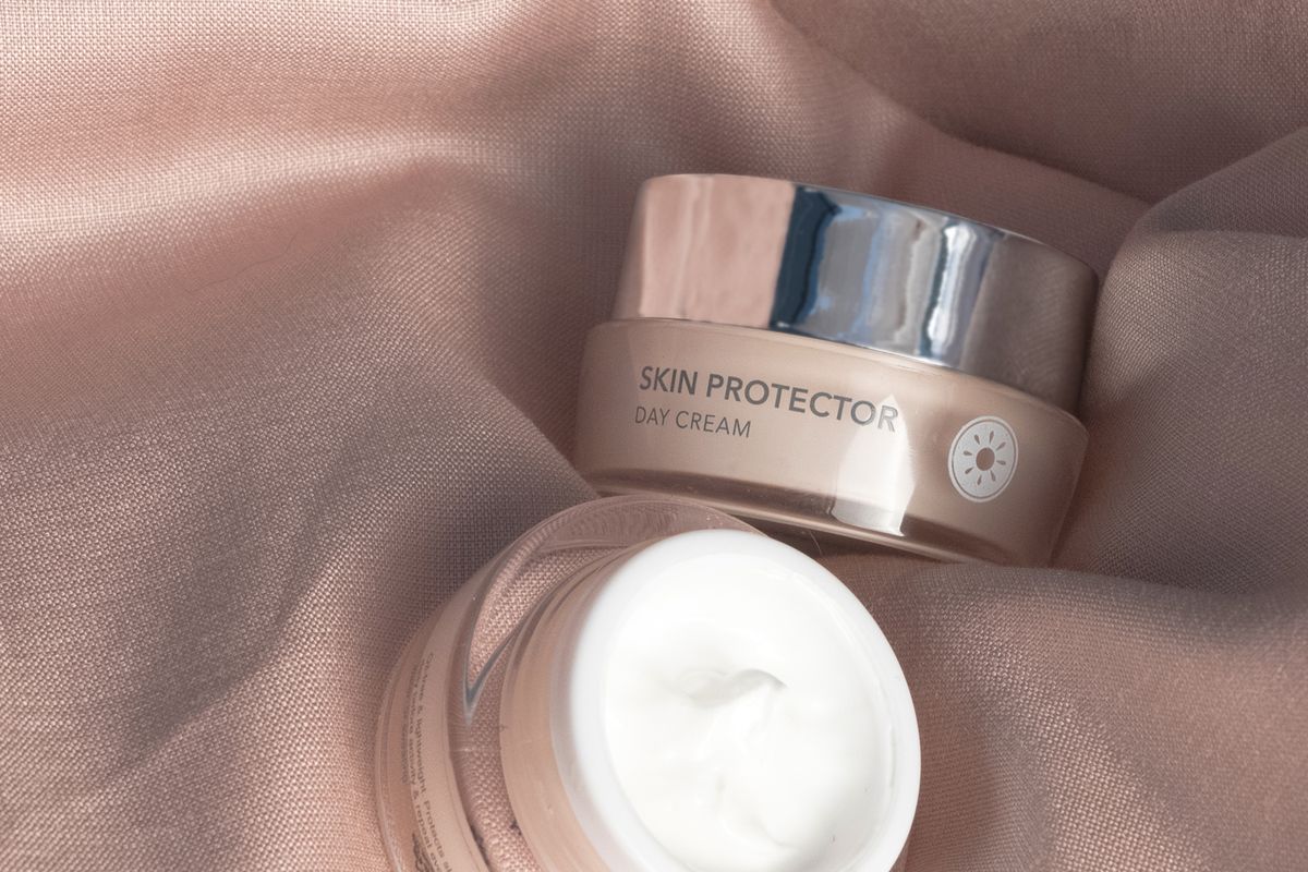 Skin Protector Day Cream Everose.