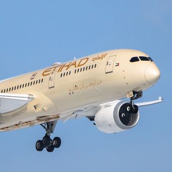 Ilustrasi pesawat Etihad Airways.
