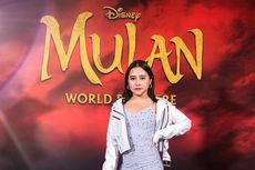 Prilly Latuconsina Berbincang dengan Bintang Film Mulan di Los Angeles