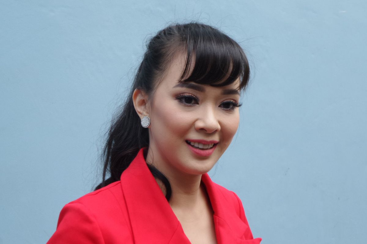 Yuanita Christiani dalam wawancara seusai menjalani shooting program bincang-bincang Brownis di Gedung Trans, Mampang Prapatan, Jakarta Selatan, Jumat (3/11/2017).