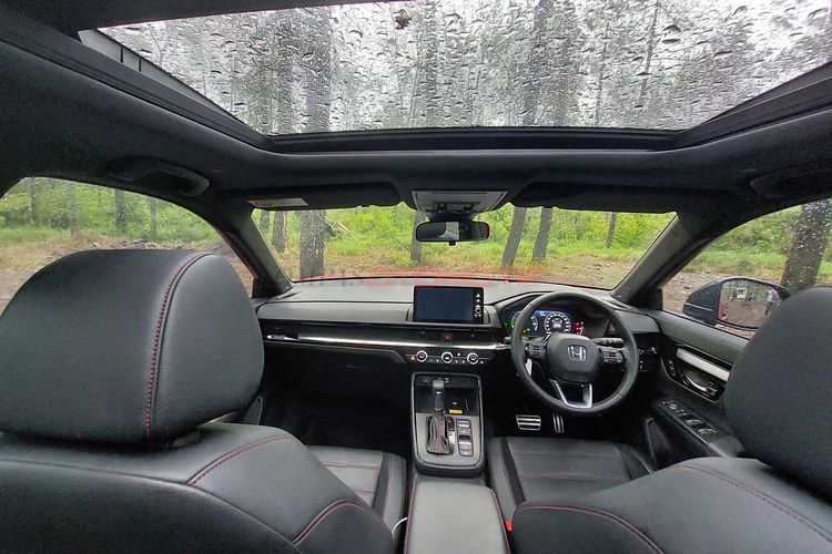 Interior Honda CR-V RS Hybrid