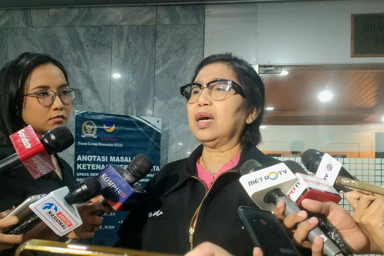 Anggota Komisi IX DPR RI Irma Suryani Chaniago saat ditemui di Gedung DPR RI, Senin (29/9/2025).