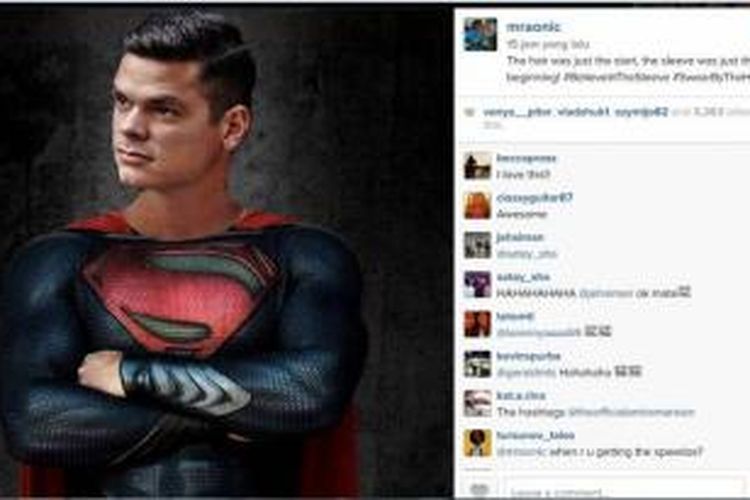 Petenis Kanada, Milos Raonic, berpose memakai baju tokoh superhero Superman di akun Instagram-nya.