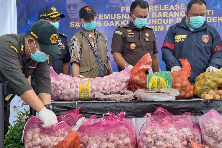 Bareskrim Bongkar Penyelundupan Bawang Ilegal di Kalbar, Tersangka Dirahasiakan