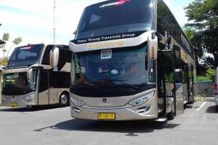 Bus tingkat ini didatangkan langsung dari Swedia. Trayeknya menghubungkan Wonogiri-Solo-Jakarta dan sebaliknya.