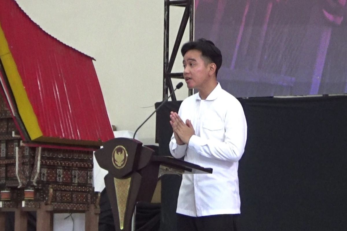 Wakil Presiden RI, Gibran Rakabuming Raka mengunjungi Toraja Utara, Sulawesi Selatan, Rabu (13/11/2024) sore, dalam rangka menutup sidang raya ke -18 persekutuan gereja-gereja di Indonesia (PGI).