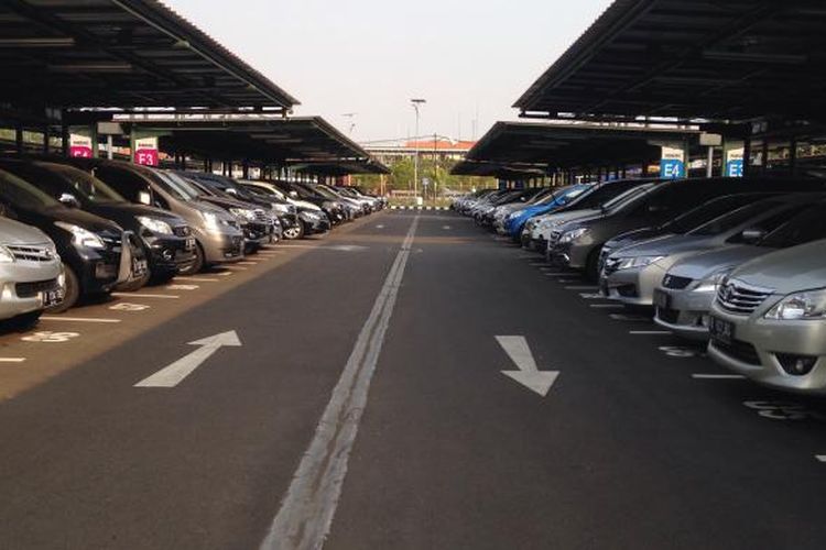 Ini Rincian Tarif Parkir Inap dan Harian di Bandara Soekarno-Hatta Halaman  all - Kompas.com