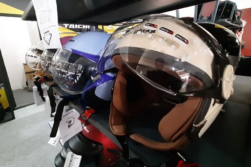 Hunting Helm Khusus Wanita Hijabers di IIMS Motobike Expo