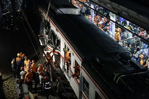 25 Kereta Jarak Jauh Batal Berangkat, Imbas Kecelakaan KRL dan Argo Bromo Anggrek