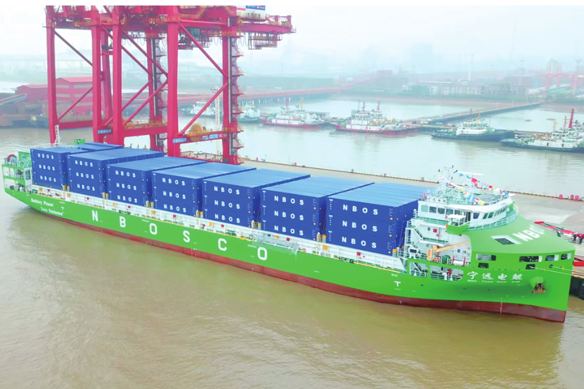 China Luncurkan Kapal Kontainer Listrik Terbesar Dunia, Kapasitas 10.000 Ton