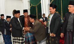 Wagub Uu Minta Masjid Bantu Sosialisasikan Program Pemprov Jabar