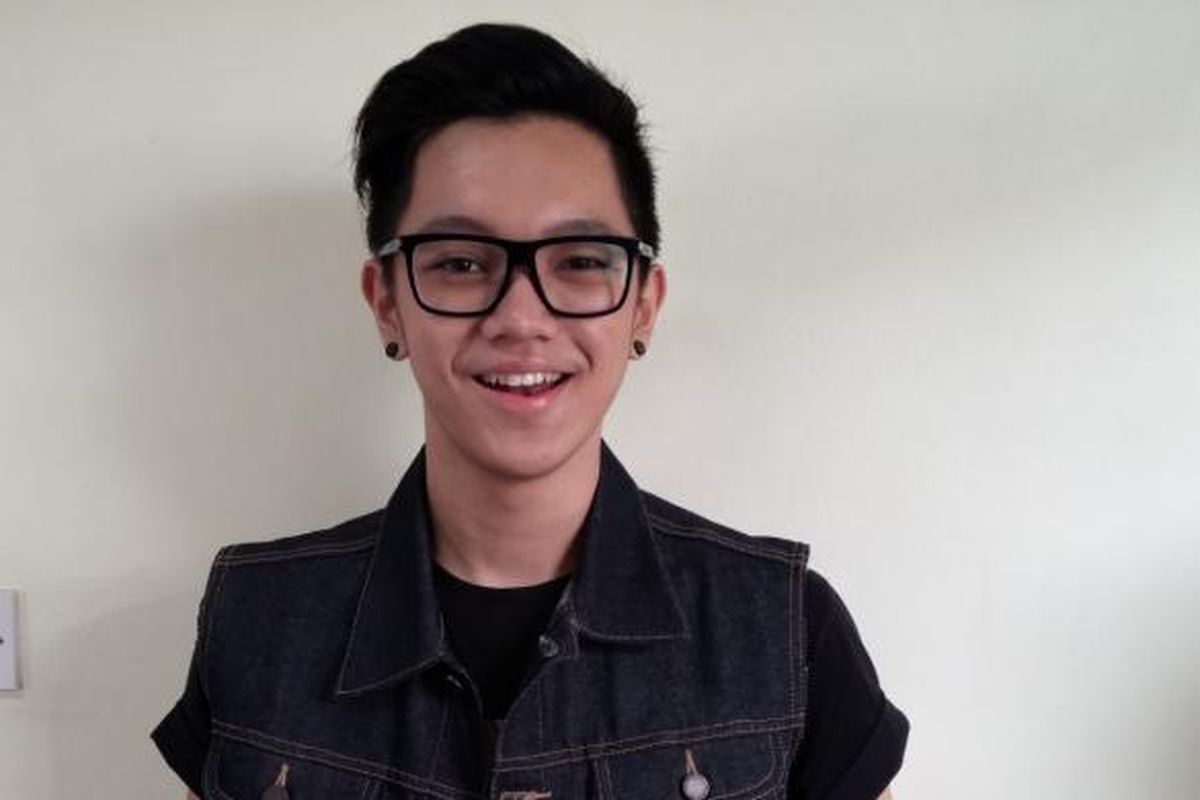 Brandon Salim berpose usai wawancara di kawasan Kebon Jeruk, Jakarta Barat, Senin (27/10/2014).