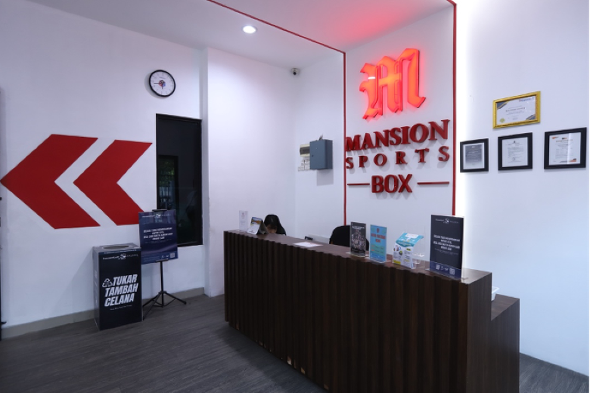 Lobby Mansion Sports Box Pluit. 
