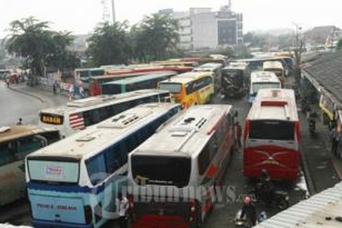 Terminal Bus Pulogadung, Jakarta Timur.