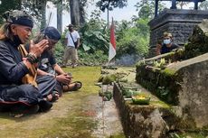 Warga Gelar Ruwat Jagad Mahameru di Gunung Semeru, Ini Tujuannya...