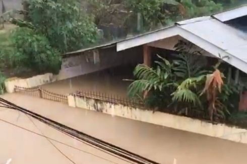 Banjir Melanda Manado, Jalan Trans Sulawesi Tertutup Longsor