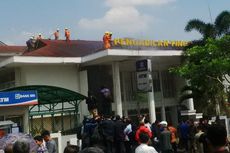Api Hanya Lalap Atap Sirap Pengadilan Tinggi Bandung