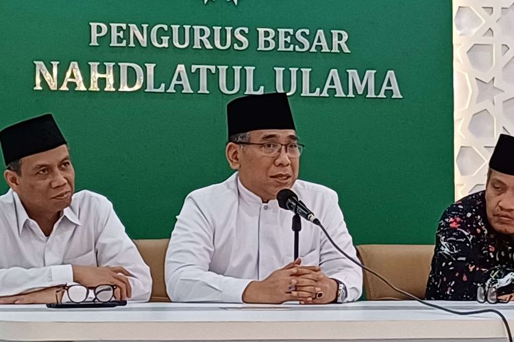 Ketua Umum PBNU Yahya Cholil Staquf atau Gus Yahya saat konferensi pers si kantor PBNU, Kramat Raya, Jakarta Pusat, Jumat (15/9/2023).