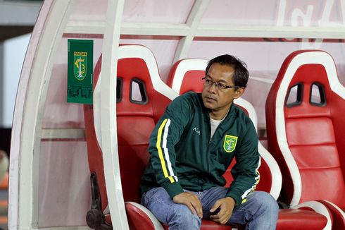 Aji Santoso Serahkan Abduh Lestaluhu pada Manajemen Persebaya