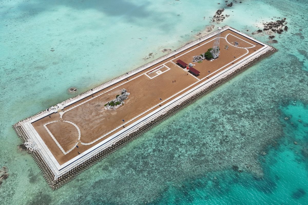Kementerian PUPR membangun pengaman pantai di wilayah terluar Indonesia, salah satunya di Kabupaten Natuna, Kepulauan Riau. 