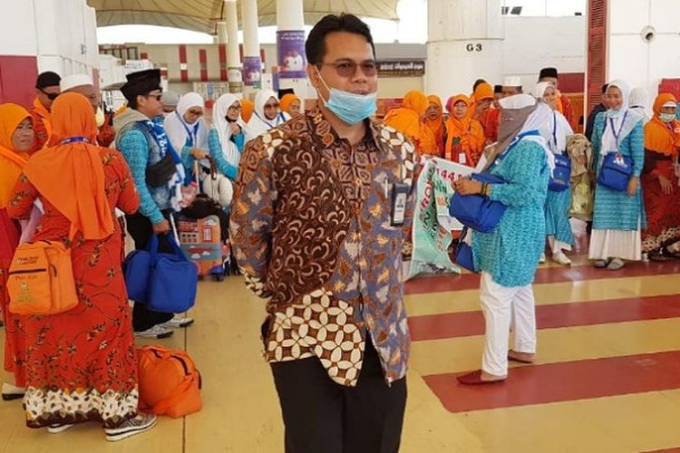 Endang Jumali Konsul Haji KJRI Jeddah saat berada di Bandara Jeddah Arab Saudi.