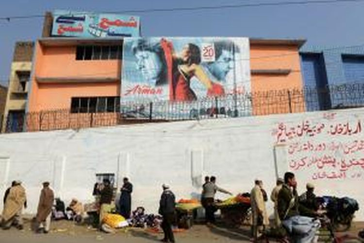 Bioskop Shama, selama 30 tahun memutar film-film erotis di kota Peshawar, Pakistan.